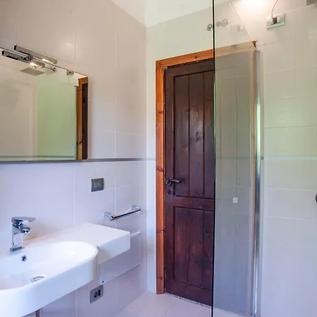 Villa Ospiti Di Lucia *